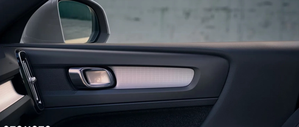 Volvo XC 40 cena 178700 przebieg: 5, rok produkcji 2024 z Żelechów małe 79